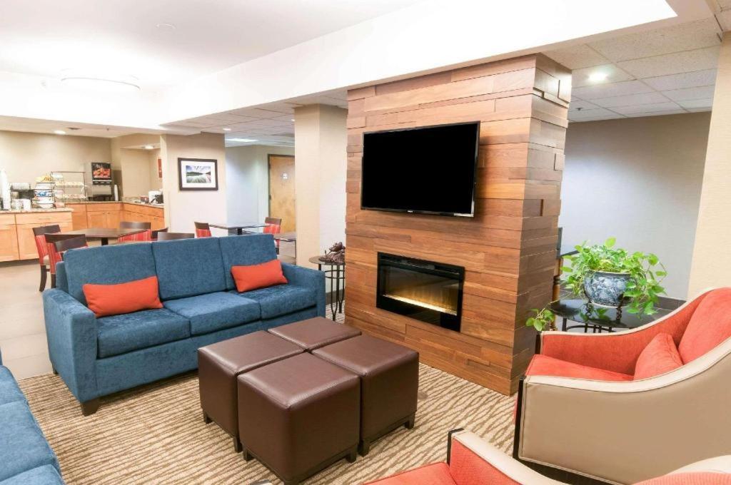 Comfort Quantico Hotel 2*