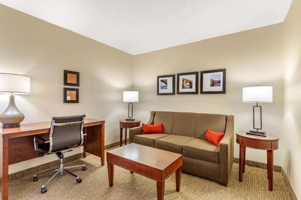 Hotel Comfort Quantico