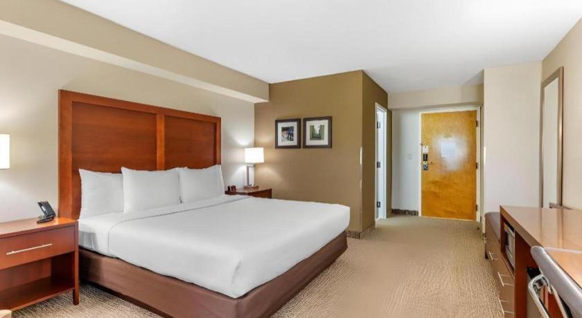Comfort Quantico Hotel